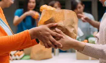 These Items Should Never Be Donated: ఈ వస్తువులను అస్సలు దానం చేయకూడదు.. These Items Should Never Be Donated: ఈ వస్తువులను అస్సలు దానం చేయకూడదు..