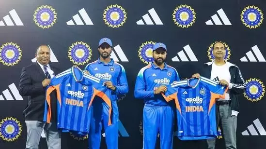 Team India Unveils New Jersey: టీ20 వరల్డ్ కప్ కు టీమిండియా కొత్త జెర్సీ