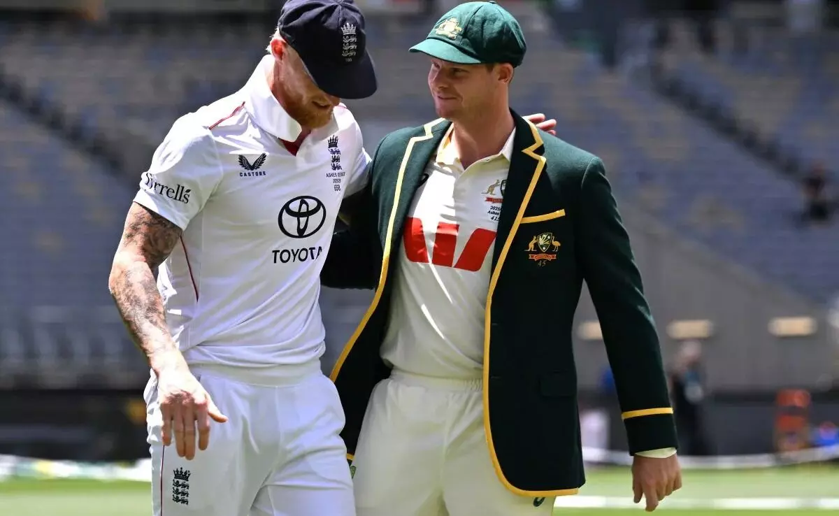 Ashes Series: యాషెస్ సిరీస్: టాస్ గెలిచి బ్యాటింగ్ ఎంచుకున్న ఇంగ్లాండ్ Ashes Series: యాషెస్ సిరీస్: టాస్ గెలిచి బ్యాటింగ్ ఎంచుకున్న ఇంగ్లాండ్
