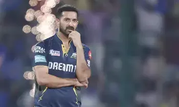 Pace bowler Mohit Sharma: క్రికెట్కు వీడ్కోలు పలికిన టీమిండియా పేసర్ Pace bowler Mohit Sharma: క్రికెట్కు వీడ్కోలు పలికిన టీమిండియా పేసర్