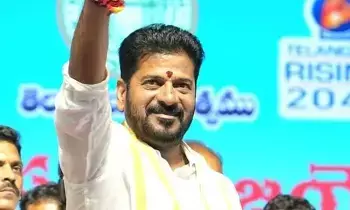 CM Revanth Reddy in Adilabad:  ఆదిలాబాద్‌లో సీఎం రేవంత్ రెడ్డి: ఎయిర్‌పోర్టు పనులు ఏడాదిలోపే ప్రారంభం.. పరిశ్రమలు, ఉద్యోగాలు ద్వారా  ఆర్థిక పురోగతి