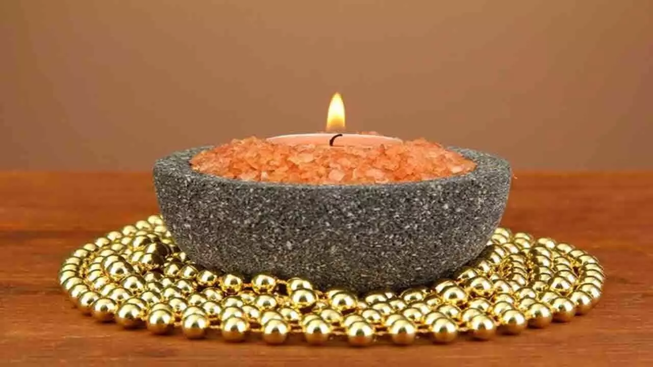 Salt Lamp Meaning and Benefits:  ఉప్పు దీపం అంటే ఏంటి.? ఎపుడు వెలిగించాలి.?