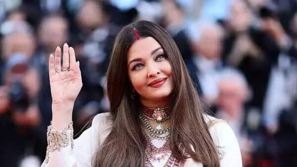 Aishwarya Rai Bachchan: మిస్ వరల్డ్ టైటిల్ నా జీవితాన్ని మార్చేసింది : ఐశ్వర్య రాయ్ బచ్చన్ Aishwarya Rai Bachchan: మిస్ వరల్డ్ టైటిల్ నా జీవితాన్ని మార్చేసింది : ఐశ్వర్య రాయ్ బచ్చన్