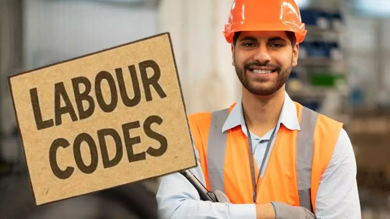 New Labour Code : ఉద్యోగులకు వారంలో 3 రోజులు సెలవు.. 40 ఏళ్లు దాటిన వారికి ఉచిత హెల్త్ చెకప్ New Labour Code : ఉద్యోగులకు వారంలో 3 రోజులు సెలవు.. 40 ఏళ్లు దాటిన వారికి ఉచిత హెల్త్ చెకప్
