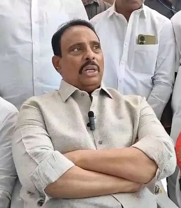 Danam Nagender: దానం నాగేందర్: సీఎం రేవంత్ ఆదేశిస్తే రాజీనామా చేస్తా.. ఎమ్మెల్యే పదవి వదులుకునేందుకు సిద్ధం! Danam Nagender: దానం నాగేందర్: సీఎం రేవంత్ ఆదేశిస్తే రాజీనామా చేస్తా.. ఎమ్మెల్యే పదవి వదులుకునేందుకు సిద్ధం!