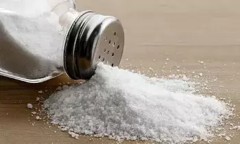 Taking Salt Directly With Your Hands: ఉప్పును నేరుగా చేతితో తీసుకోవడం ఎందుకు మంచిది కాదు? Taking Salt Directly With Your Hands: ఉప్పును నేరుగా చేతితో తీసుకోవడం ఎందుకు మంచిది కాదు?