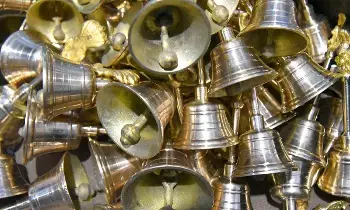 The Spiritual and Scientific Secrets Behind Temple Bells: ఆలయ గంటల ఆధ్యాత్మిక, శాస్త్రీయ రహస్యం గురించి తెలుసా..? The Spiritual and Scientific Secrets Behind Temple Bells: ఆలయ గంటల ఆధ్యాత్మిక, శాస్త్రీయ రహస్యం గురించి తెలుసా..?