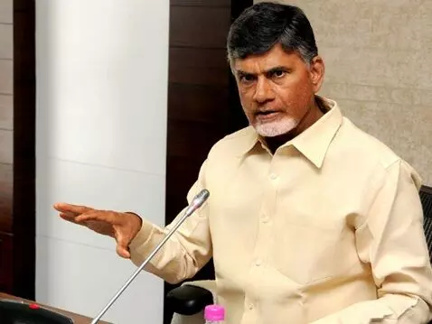 Chandrababus Strong Allegation: చంద్రబాబు తీవ్ర ఆరోపణ: తిరుమల పరకామణి చోరీపై జగన్ వ్యాఖ్యలు భక్తుల భావాలను దెబ్బతీశాయని విమర్శ Chandrababus Strong Allegation: చంద్రబాబు తీవ్ర ఆరోపణ: తిరుమల పరకామణి చోరీపై జగన్ వ్యాఖ్యలు భక్తుల భావాలను దెబ్బతీశాయని విమర్శ