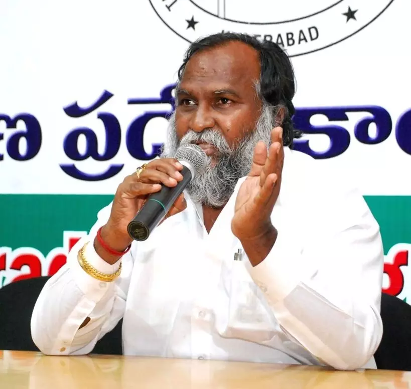 Jagga Reddy Slams BJP: జగ్గారెడ్డి తీవ్ర విమర్శ: గాంధీ-నెహ్రూ కుటుంబంపై బీజేపీ విషప్రచారం ఆపాలని డిమాండ్