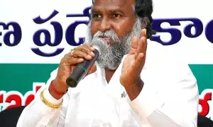 Jagga Reddy Slams BJP: జగ్గారెడ్డి తీవ్ర విమర్శ: గాంధీ-నెహ్రూ కుటుంబంపై బీజేపీ విషప్రచారం ఆపాలని డిమాండ్ Jagga Reddy Slams BJP: జగ్గారెడ్డి తీవ్ర విమర్శ: గాంధీ-నెహ్రూ కుటుంబంపై బీజేపీ విషప్రచారం ఆపాలని డిమాండ్