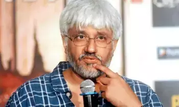 Director Vikram Bhatt Arrested: రూ. 30 కోట్ల మోసం కేసులో దర్శకుడు విక్రమ్ భట్ అరెస్ట్ Director Vikram Bhatt Arrested: రూ. 30 కోట్ల మోసం కేసులో దర్శకుడు విక్రమ్ భట్ అరెస్ట్
