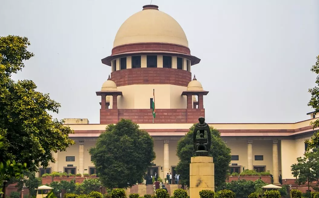 Supreme Court Clarifies: సుప్రీంకోర్టు స్పష్టం: ఎస్ఐఆర్ దర్యాప్తు తప్పనిసరిగా కొనసాగాలి.. రాష్ట్రాలకు ఆపలేవని ఆదేశం Supreme Court Clarifies: సుప్రీంకోర్టు స్పష్టం: ఎస్ఐఆర్ దర్యాప్తు తప్పనిసరిగా కొనసాగాలి.. రాష్ట్రాలకు ఆపలేవని ఆదేశం