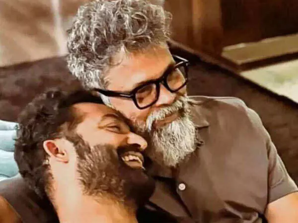 NTR–Sukumar Combo Repeats: ఎన్టీఆర్-సుకుమార్ కాంబో రిపీట్: ఫ్యాన్స్లో పెరిగిన ఉత్సాహం! NTR–Sukumar Combo Repeats: ఎన్టీఆర్-సుకుమార్ కాంబో రిపీట్: ఫ్యాన్స్లో పెరిగిన ఉత్సాహం!