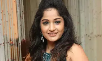 Madhavi Latha Hits Back at Criticism Over Samantha’s Second Marriage: మీరేమీ పతివ్రతలు కాదు కదా.. సమంత రెండో పెళ్లిపై విమర్శలకు మాధవీలత కౌంటర్ Madhavi Latha Hits Back at Criticism Over Samantha’s Second Marriage: మీరేమీ పతివ్రతలు కాదు కదా.. సమంత రెండో పెళ్లిపై విమర్శలకు మాధవీలత కౌంటర్