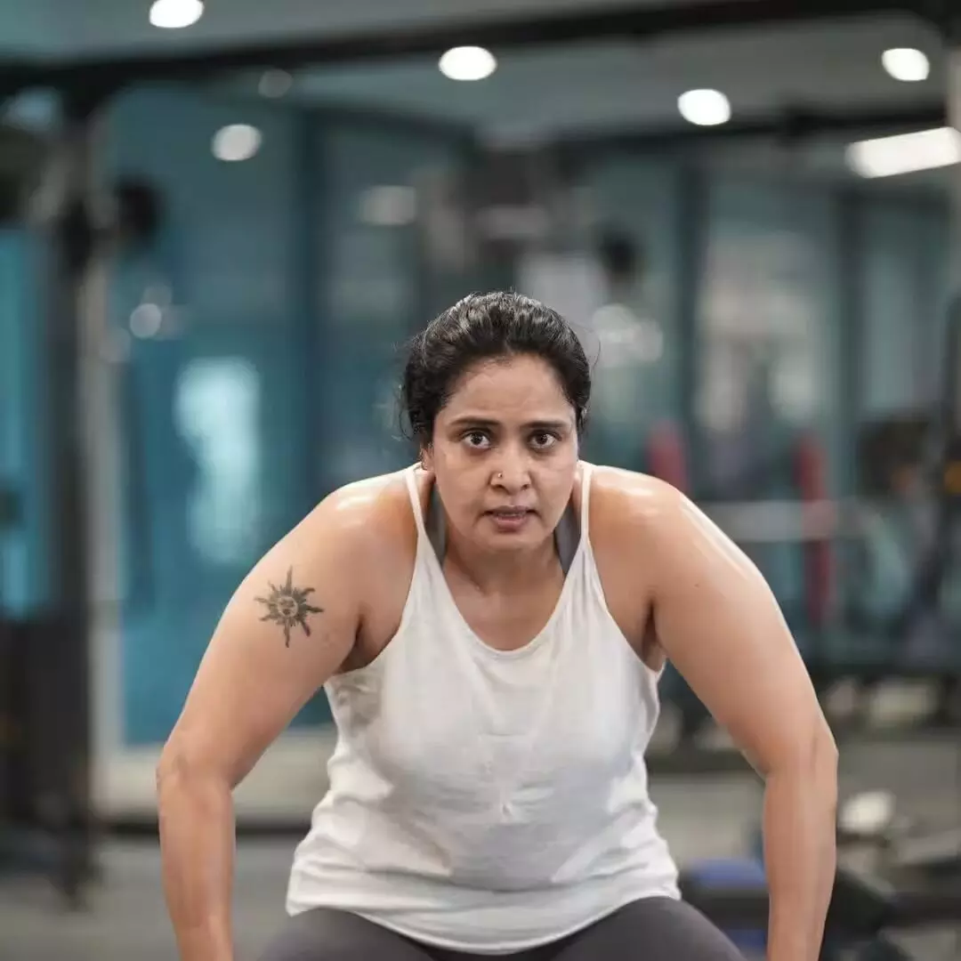 Actress Pragathi: చీర కట్టుకుని జిమ్ చేయలేను.. ట్రోలర్స్కు నటి ప్రగతి గట్టి కౌంటర్ Actress Pragathi: చీర కట్టుకుని జిమ్ చేయలేను.. ట్రోలర్స్కు నటి ప్రగతి గట్టి కౌంటర్