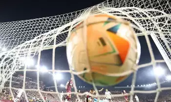 Violent Clash During Football Match: ఫుట్బాల్ మ్యాచ్లో హింసాత్మక ఘర్షణ: ఆటగాళ్లకు గాయాలు Violent Clash During Football Match: ఫుట్బాల్ మ్యాచ్లో హింసాత్మక ఘర్షణ: ఆటగాళ్లకు గాయాలు