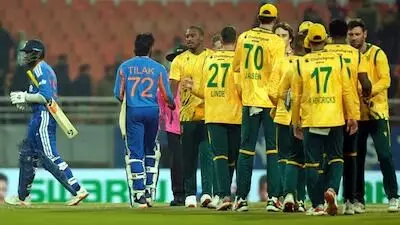 South Africa Creates New History: దక్షిణాఫ్రికా సరికొత్త చరిత్ర: టీ20ల్లో భారత్ను ఓడించిన తొలి జట్టుగా రికార్డు! South Africa Creates New History: దక్షిణాఫ్రికా సరికొత్త చరిత్ర: టీ20ల్లో భారత్ను ఓడించిన తొలి జట్టుగా రికార్డు!