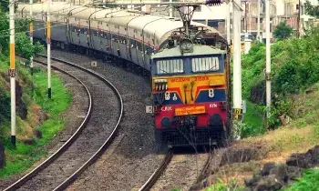 Indian Railways : టికెట్ బ్లాక్ మార్కెటింగ్ ఖతం.. రైల్వే సంచలన నిర్ణయం.. 3.02 కోట్ల ఫేక్ ఐడీలు రద్దు