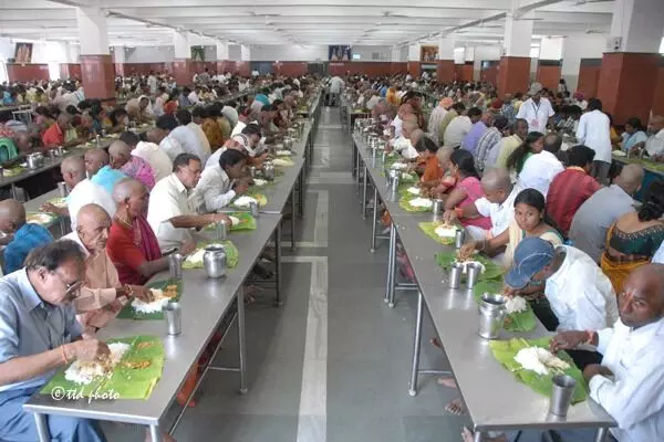 Annaprasadam Distribution in TTD Temples: టిటిడి ఆలయాలలో అన్నప్రసాద వితరణకు ఏర్పాట్లు Annaprasadam Distribution in TTD Temples: టిటిడి ఆలయాలలో అన్నప్రసాద వితరణకు ఏర్పాట్లు