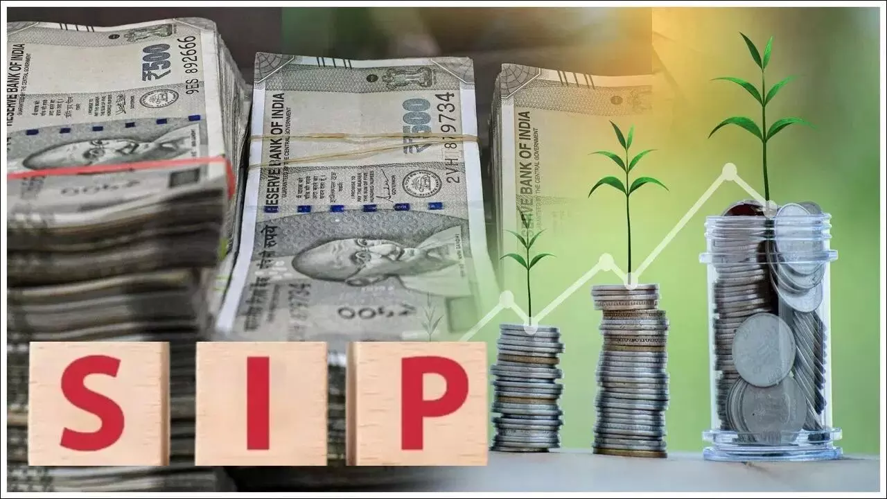 SIP Investment : నెలకు రూ.7,000తో రూ.1.30 కోట్లు..కోటీశ్వరులు కావాలంటే ఇది తెలుసుకోండి SIP Investment : నెలకు రూ.7,000తో రూ.1.30 కోట్లు..కోటీశ్వరులు కావాలంటే ఇది తెలుసుకోండి