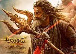 Akhanda 2 Storms the Box Office: బాక్సాఫీస్పై అఖండ 2 తాండవం.. తొలిరోజు కలెక్షన్ల సునామీ Akhanda 2 Storms the Box Office: బాక్సాఫీస్పై అఖండ 2 తాండవం.. తొలిరోజు కలెక్షన్ల సునామీ