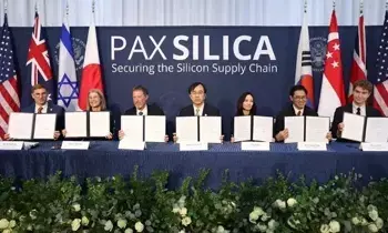 U.S. Politics in Silicon Supply: సిలికాన్ సరఫరాలో అమెరికా రాజకీయాలు… భారత్ను తప్పించిన ప్యాక్స్ సిలికా U.S. Politics in Silicon Supply: సిలికాన్ సరఫరాలో అమెరికా రాజకీయాలు… భారత్ను తప్పించిన ప్యాక్స్ సిలికా