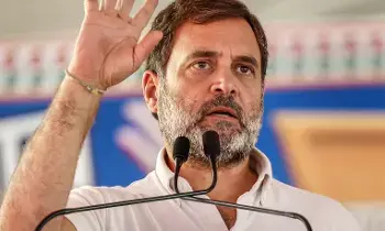 Rahul Gandhi: మోదీ, షాలను సత్యం-అహింసతో ఓడిస్తాం: రాహుల్ గాంధీ Rahul Gandhi: మోదీ, షాలను సత్యం-అహింసతో ఓడిస్తాం: రాహుల్ గాంధీ