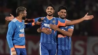 Team India in the third T20: అభిషేక్ శర్మ మెరుపులు.. సౌతాఫ్రికాపై భారత్ ఘన విజయం Team India in the third T20: అభిషేక్ శర్మ మెరుపులు.. సౌతాఫ్రికాపై భారత్ ఘన విజయం