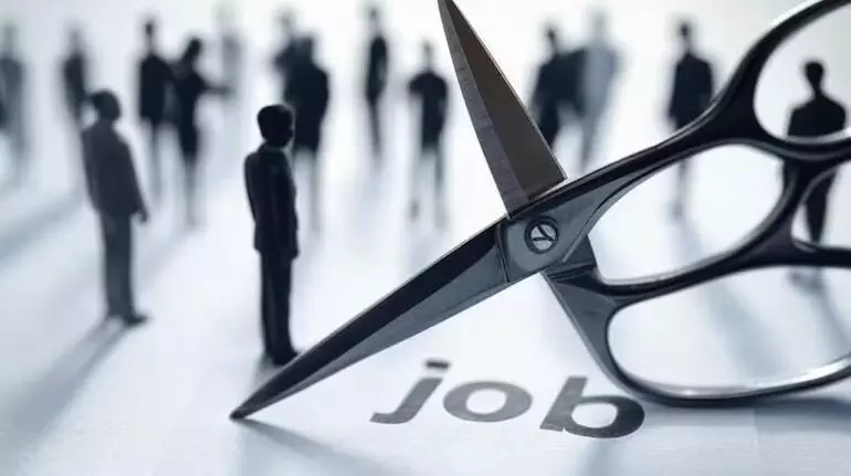 Tech Layoffs 2025 : టెక్ ఉద్యోగులకు షాక్.. 2025లో 120,000 మందికిపైగా ఉద్యోగులకు గుడ్ బై Tech Layoffs 2025 : టెక్ ఉద్యోగులకు షాక్.. 2025లో 120,000 మందికిపైగా ఉద్యోగులకు గుడ్ బై