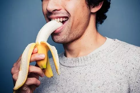 Eating a Banana on an Empty Stomach: పరగడుపున అరటి పండు మంచిదేనా? Eating a Banana on an Empty Stomach: పరగడుపున అరటి పండు మంచిదేనా?