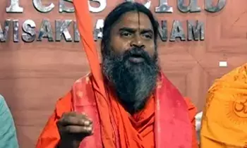 Srinivasananda Saraswati: హైకోర్టు హెచ్చరికలు చేసిన జగన్‌కు జ్ఞానం రాలేదు: శ్రీనివాసానంద సరస్వతి ధ్వజం