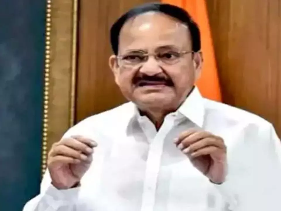 Venkaiah Naidu: ఇంటి గెలుపుతోనే బయట గెలుస్తాం: వెంకయ్యనాయుడు Venkaiah Naidu: ఇంటి గెలుపుతోనే బయట గెలుస్తాం: వెంకయ్యనాయుడు
