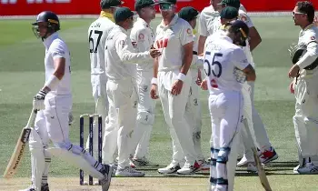 Ashes Third Test:  యాషెస్‌‌‌‌ మూడో టెస్ట్‌‌‌‌..తడబడిన ఇంగ్లాండ్