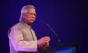 Yunus Takes a Strong Oath:  యూనస్ కీలక ప్రమాణం: భారత వ్యతిరేక నేత హాదీ ఆదర్శాలు కొనసాగిస్తాం