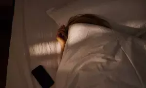 Covering Your Face Completely with a Shawl Due to Cold: చలికి భయపడి ముఖం నిండా దుప్పటి కప్పుకుంటున్నారా?  ఈ రిస్క్ తప్పదు