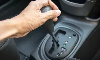 Automatic Cars : ట్రాఫిక్ కష్టాలకు చెక్.. రూ. 10 లక్షల లోపే అదిరిపోయే 5 ఆటోమేటిక్ కార్లు ఇవే