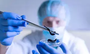 Leech Therapy: జలగ చికిత్స: రక్తాన్ని శుద్ధి చేసే ప్రాచీన వైద్యం.. దీని వల్ల కలిగే లాభాలేంటి? Leech Therapy: జలగ చికిత్స: రక్తాన్ని శుద్ధి చేసే ప్రాచీన వైద్యం.. దీని వల్ల కలిగే లాభాలేంటి?