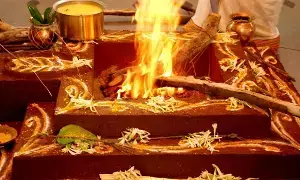 Performing a Yajna: అసలు యజ్ఞం ఎందుకు చేస్తారో తెలుసా.? Performing a Yajna: అసలు యజ్ఞం ఎందుకు చేస్తారో తెలుసా.?