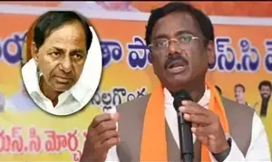 Minister Vivek Venkataswamy: సర్పంచ్ ఎన్నికల ఓటమి జీర్ణించుకోలేక పిచ్చిగా మాట్లాడుతున్నారు కేసీఆర్: మంత్రి వివేక్ వెంకటస్వామి