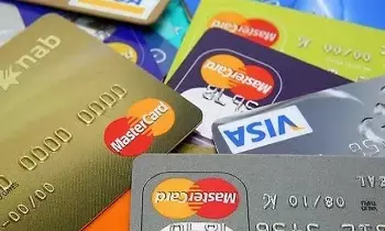 Credit Card : స్నేహితుడికి క్రెడిట్ కార్డ్ ఇస్తున్నారా?..ఐటీ నోటీసు వస్తే ఆస్తి అమ్ముకోవాల్సిందే