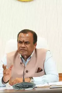 Minister Komatireddy Orders Measures to Avoid Jams: హైదరాబాద్-విజయవాడ హైవేపై సంక్రాంతి రద్దీకి చెక్: ట్రాఫిక్ జామ్ లేకుండా చర్యలు తీసుకోండి - మంత్రి కోమటిరెడ్డి ఆదేశాలు