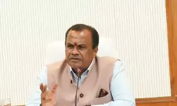 Minister Komatireddy Orders Measures to Avoid Jams: హైదరాబాద్-విజయవాడ హైవేపై సంక్రాంతి రద్దీకి చెక్: ట్రాఫిక్ జామ్ లేకుండా చర్యలు తీసుకోండి - మంత్రి కోమటిరెడ్డి ఆదేశాలు