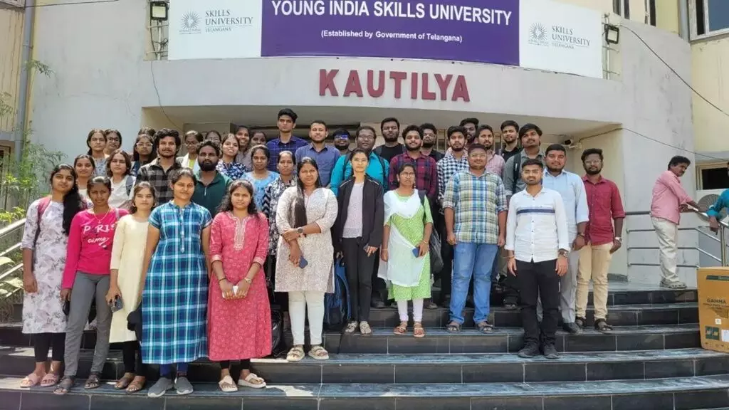 Young India Skills University: యంగ్ ఇండియా స్కిల్స్ యూనివర్సిటీ: వెయ్యి మంది విద్యార్థులకు శిక్షణ - ముఖ్య మైలురాయి సాధన Young India Skills University: యంగ్ ఇండియా స్కిల్స్ యూనివర్సిటీ: వెయ్యి మంది విద్యార్థులకు శిక్షణ - ముఖ్య మైలురాయి సాధన