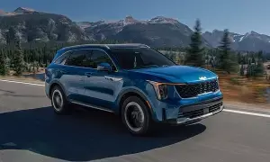 Kia : హైబ్రిడ్ కార్ల రేసులో కియా, రెనాల్డ్..2026లో రాబోతున్న 2 అదిరిపోయే ఎస్‍యూవీలు ఇవే