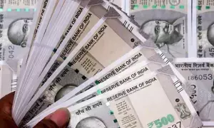 Interest Rates 2026 : ఇన్వెస్టర్లకు న్యూ ఇయర్ గిఫ్ట్.. పొదుపు పథకాల వడ్డీ రేట్లపై కేంద్రం కీలక నిర్ణయం