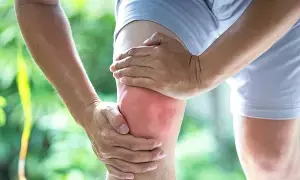 Joint Pains Trouble During Winter: చలికాలంలో వేధిస్తున్న కీళ్ల నొప్పులు.. జాగ్రత్త పడకపోతే నడక కష్టమే Joint Pains Trouble During Winter: చలికాలంలో వేధిస్తున్న కీళ్ల నొప్పులు.. జాగ్రత్త పడకపోతే నడక కష్టమే