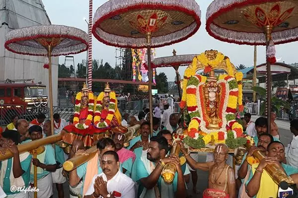 Vaikuntha Dwara Darshan: నిర్విఘ్నంగా వైకుంఠ ద్వార దర్శనాలు Vaikuntha Dwara Darshan: నిర్విఘ్నంగా వైకుంఠ ద్వార దర్శనాలు