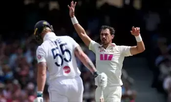 Pacer Mitchell Starc: బెన్ స్టోక్స్‌ను వదలని స్టార్క్.. అశ్విన్ రికార్డు బద్దలు