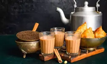 Consuming These Foods Along with Tea: టీతో పాటు ఈ పదార్థాలను తింటున్నారా? అయితే మీరు ప్రమాదంలో పడ్డట్టే