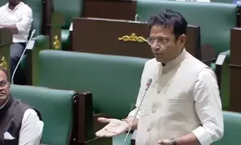 Minister Sridhar Babu: 2047 నాటికి 3 ట్రిలియన్ డాలర్ల ఆర్థిక వ్యవస్థ లక్ష్యం.. హిల్ట్ పాలసీతో హైదరాబాద్‌లో కాలుష్య నియంత్రణ: మంత్రి శ్రీధర్ బాబు